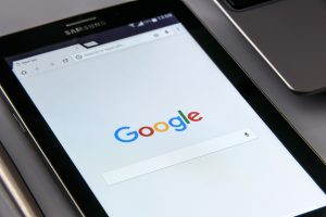 Tablet mit Google-Startseite